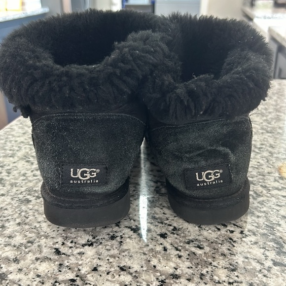 UGG Australia Mini Bailey Button Ankle 3352 Sheepskin Boots Black Women Size 9 - Picture 9 of 13